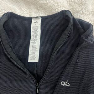 ALO Yoga Black Quarter Zip long sleeve